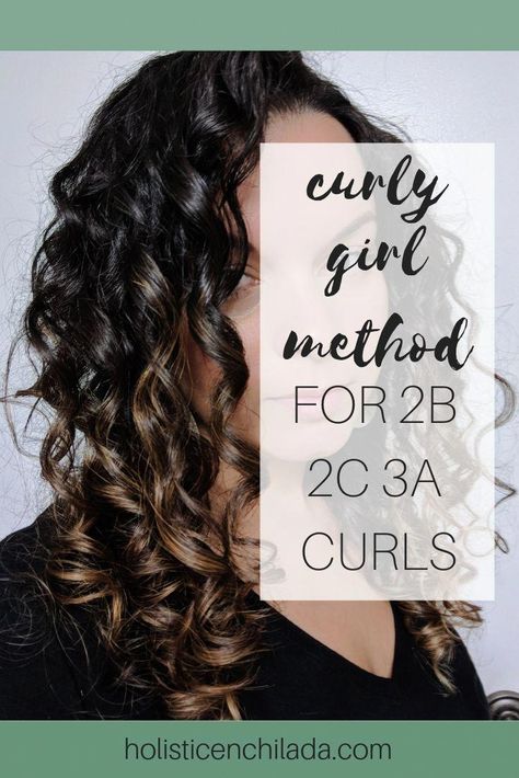 How to use the Curly Girl Method on 2b 2c 3a hair - before and after - curly girl method transformation - wavy hair - curly hair - cgm #CurlyHairstyles 2b Curls, 2c 3a Hair, 3a Curls, 3a Hair, The Curly Girl Method, Fine Curly Hair, Natural Wavy Hair, Curly Girl Method, Wavy Curly Hair