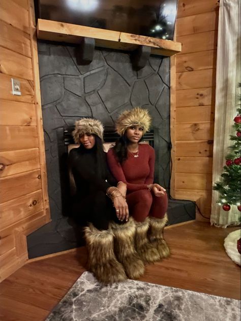 Brown Fuzzy Boots Outfit, Brown Fur Boots Outfit, Brown Fuzzy Boots, Outfits With Fur Coats, Pinterest Mood Board, Fur Boots Outfit, Winter Outfits Black Women, Brown Fur Boots, Cream Outfit