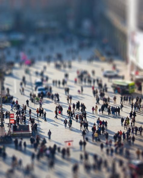 Tilt-Shift Photography created using "Artensoft Tilt Shift Generator"  (c)… Photography Distortion, Tilt Shift Photos, Tilt Shift Photography, Aperture Photography, Tilt Shift Lens, Angry Birds Star Wars, Star Tattoo Designs, Perspective Photography, Tilt Shift