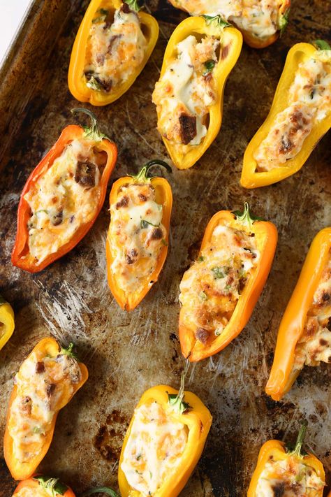 Cheesy Bacon Stuffed Mini Peppers. In this post, we'll show you how to make Cheesy Bacon Stuffed Mini Peppers. These sweet bite-sized peppers are stuffed with a scrumptious bacon cream-cheese mixture and are almost identical to a jalapeño popper. Roasted in the oven, these peppers make a delicious summer appetizer that everyone will love at first bite. Bob Evans Biscuit Recipe, Stuffed Peppers Oven, Stuffed Peppers Appetizer, Potluck Finger Foods, Cream Cheese Stuffed Peppers, Recipes With Banana Peppers, Sweet Pepper Recipes, Bacon Chili, Mini Peppers