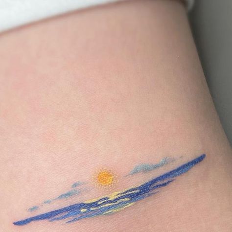 Wrist Design Tattoo, Tattoo Ideas Sunset, Colorful Tattoos For Women, Colored Tattoos, Tattoo Sea, Blue Ink Tattoos, Yellow Tattoo, Pencil Tattoo, Colored Tattoo