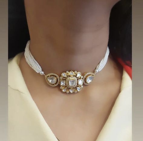 Pandent Design Jewelry, Chokar Pendent Set In Gold, Pearl Indian Jewellery, Gold Pearl Choker, Bridal Jewellery Inspiration, Indian Choker Necklace, Neck Pieces Jewelry, Antique Necklaces Design, Choker Necklace Designs