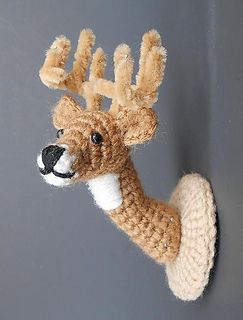 Crochet Deer Head Mount Pattern - $5.00 by Jenny Phillips Crochet Deer Head, Deer Head Mount, Crochet Jungle Animals, Crochet Taxidermy, Deer Heads Mount, Taxidermy Wall, Taxidermy Deer, Crochet Deer, Crochet Lion