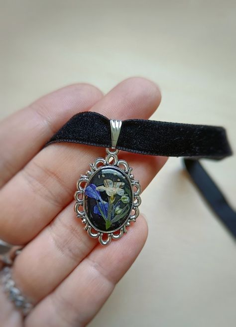 Velvet #choker with real #Viburnum and #Lobelia flowers in #resin #driedflowers #vintage #pendant #victorian #cameo #necklace #gift idea for her Lobelia Flowers, Resin Dried Flowers, Flowers In Resin, Victorian Cameo, Velvet Choker, Flowers Vintage, Cameo Necklace, Vintage Pendant, Resin Flowers