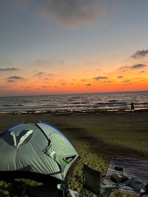 Camping Aesthetic Car Camping At The Beach, Camping At The Beach Aesthetic, Beach Tent Camping, Beach Tent Aesthetic, Camping By The Beach, Camping Beach Aesthetic, Camping Aesthetic Beach, Camping Tent Aesthetic, Beach Camping Aesthetic