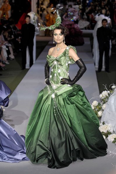 John Galliano For Dior Haute Couture Fall 2007! Christian Dior Fall 2007, Dior Fall 2007, Galliano Dior, Dior Collection, Christian Dior Haute Couture, Dior Haute Couture, Christian Dior Couture, Dior Fashion, Dior Couture