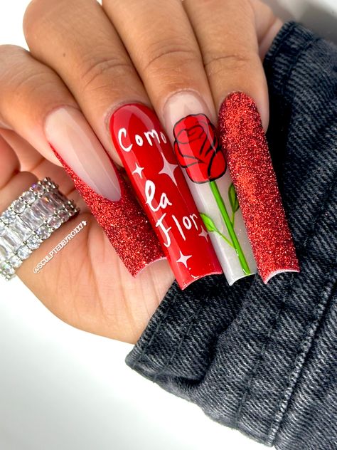 Como la flor #rednails #glitternails #nailart #frenchtipnaildesigns Selena Nails Quintanilla, Selena Quintanilla Nails Ideas, Selena Inspired Nails, Selena Quintanilla Red Nails, Selena Quintanilla Nails, Selena Nails, Quotes By Selena Quintanilla, Drawings Of Selena Quintanilla, French Tip Nail Designs