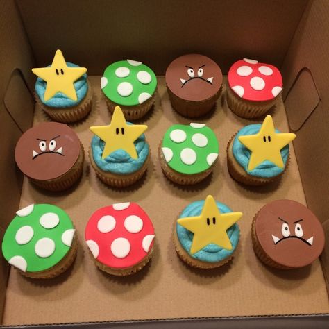 Nintendo Cupcakes, Mario Cupcakes, Super Mario Cupcakes, Cupcakes With Buttercream Frosting, Construction Birthday Cake, Cupcakes With Buttercream, Buttercream Frosting For Cupcakes, Peach Birthday, Cupcakes Birthday