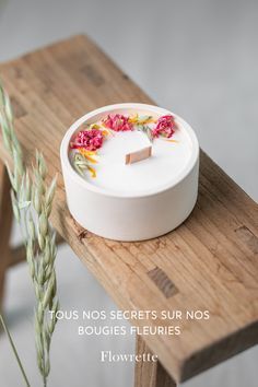 Dried Flower Candles, Proposal Candles, Diy Fleur, Boho Candle, Candles Photography, Handcrafted Candles, Diy Pots, Candle Inspiration, Homemade Candles