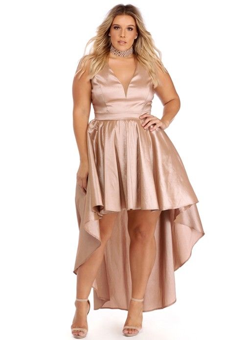 Plus Lizzie Taupe Classic Twist Formal Dress | WindsorCloud Plus Size Wedding Dresses With Sleeves, Masquerade Outfit, Best Formal Dresses, Dresses For Apple Shape, Plus Size Bridal Dresses, Outfit Curvy, Plus Size Fashion Tips, Apple Shape, Best Prom Dresses