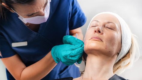 PDO Thread Lift Procedure, Benefits, and Side Effects Pdo Thread Lift, Facelift Surgery, Pdo Threads, Face Lift Surgery, Thread Lift, Blonde Hair Makeup, Cosmetic Procedures, Dermal Fillers, Return To Work