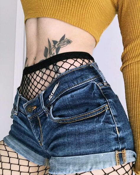 Fish Net, Daryl Dixon, Mode Inspo, Norman Reedus, Goth Outfits, Edgy Outfits, Grunge Fashion, Grunge Outfits, Outfits Aesthetic