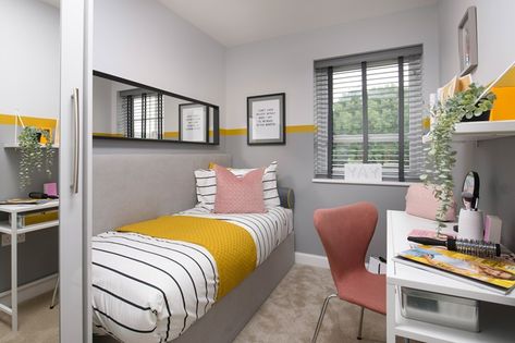 Church Fields, Maidstone, Plot 283 | Barratt Homes David Wilson Homes, Barratt Homes, House Wiring, Cosy Living, Cosy Living Room, Bedroom Images, Single Bedroom, Main Bedroom, Open Plan Kitchen