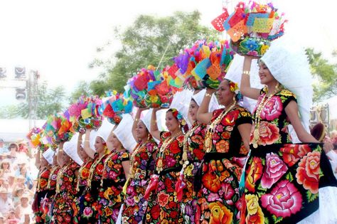 Mexican Folklore, Traditional Mexican Dress, Ballet Folklorico, Oaxaca City, Puerto Escondido, Mexican Embroidery, Mexican Dress, American Continent, Traditional Mexican