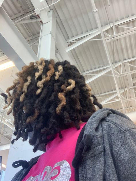 Highlights Dreads, Locs With Highlights, Instant Locs, Blonde Locs, Dyed Locs, Locs Curly, Curly Locs, Blond Highlights, Highlights Curly