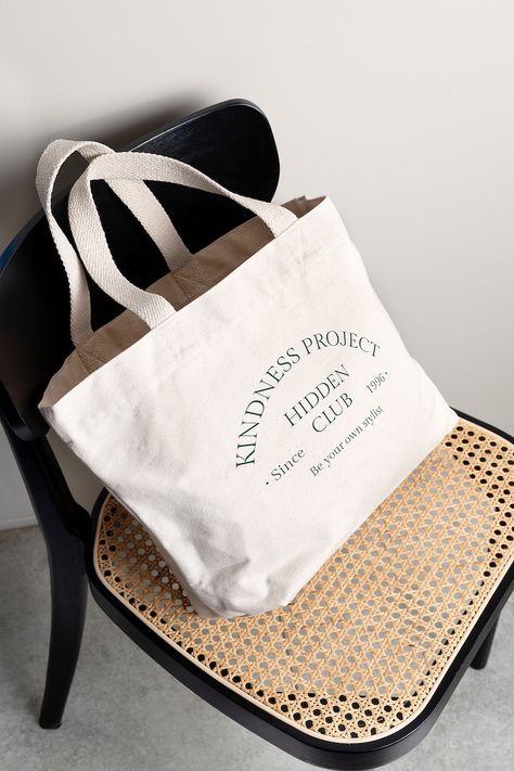 Tote Bag Business, Branded Tote Bags, Totes Ideas, Minimalist Tote Bag, Canvas Bag Design, Quote Tote Bag, Quote Tote, Bag Quotes, Product Mockup