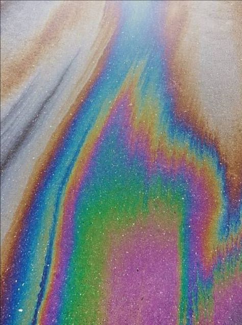 Oil Spill Painting, Oil Spill Art, 500 Drawing Prompts, Oil Wallpaper, 5th Grade Art, Oil Spill, Paper Background Texture, Rainbow Aesthetic, Drawing Prompt