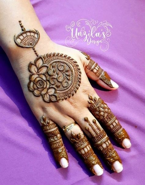 henna henna designs henna tattoo henna tattoos henna design henna tattoo designs hennas henna hand henna tattoo design henna tattoos designs Arabic Henna Designs Unique, Finger Mehendi Designs, Round Mehndi Design, Flower Mehndi, Henna Tattoo Design, Tattoos Henna, Henna Hand, Rose Mehndi Designs, Mehndi Designs For Kids