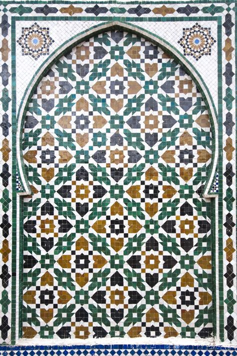 Arabic Pattern Design, Islamic Mosaic, Wall Arch, Arch Pattern, Motif Arabesque, Islamic Tiles, Islamic Patterns, Arabic Pattern, Moroccan Mosaic