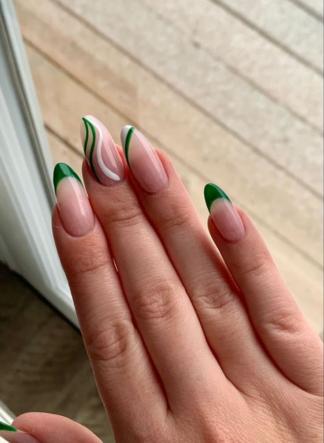 Almond shape Nail inspo Green French Tip Christmas Nails, Nail Almond Ideas, French Tip Christmas Nails, French Tip Christmas, Nails Spring Break, Nails Acrylic Long, Nails Acrylic Almond, Almond Shaped Nails Designs, Nail White