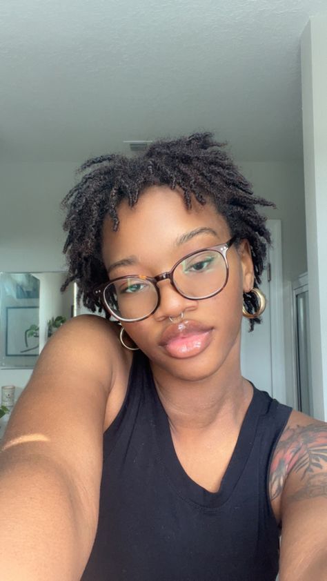 Short loc styles small locs Very Short Locs Styles, How To Style Short Dreads Black Women, Short Hair Loc Styles For Women, Starter Locs Women Short, Very Short Dreadlocks, 4c Starter Locs Short, Mini Locs Black Women, Short Dreads Women, Short Natural Locs Hairstyles