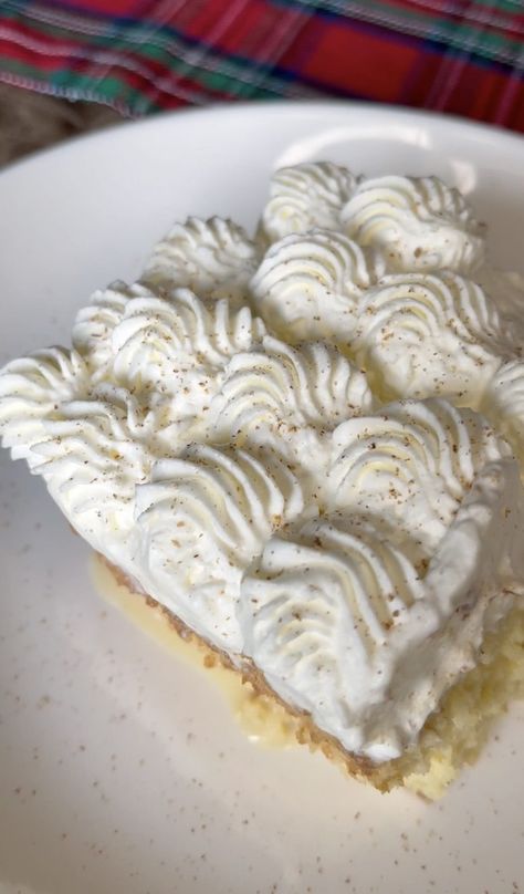 Eggnog Tres Leches Cake 🍰 Eggnog Tres Leches, Tres Leches Recipe, Fluffy Sponge Cake, Eggnog Cake, Tres Leches Cake Recipe, Vanilla Cake Mixes, Tres Leches Cake, Box Cake Mix, Tres Leches