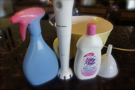 Sprayable Lotion - Tutorial Saving Money Diy, Relaxation Station, Baby Magic, Diy Lotion, Spray Lotion, Diy Sprays, Room Scents, Hygiene Products, Beauty Diy