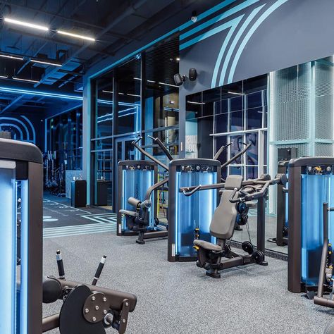 Fitness Design Gym, Commercial Gym Design, Small Home Gym Ideas, Car Showroom Design, Dream Home Gym, Gym Design Interior, Small Home Gym, Gym Fitness Motivation, Gym Setup