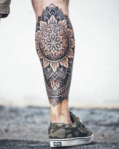 Mandala Shin Tattoo Men, Mandela Tattoo Leg Sleeve Men, Mandela Tattoo Calf, Mandala Mens Leg Tattoo, Maori Calf Tattoo Men, Mandela Tattoo Men, Mandala Tattoo Leg, Mandala Tattoo Mann, Mandala Tattoo Men