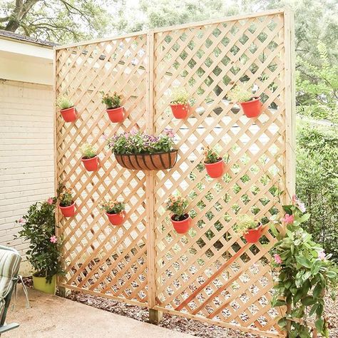 How to Build a Wood Lattice Privacy Wall | Checking In With Chelsea Patio Privacy Wall Ideas, Privacy Wall Ideas, Patio Privacy Wall, Driveway Ideas Cheap, Privacy Screen Ideas, Lattice Privacy Screen, Diy Privacy Fence, Lattice Screen, Small Pergola