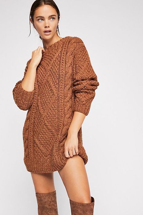 Free People Imogen Cable Knit Sweater Super Mini Dress, Cozy Womens Sweaters, Preppy Mode, Brown Sweater Dress, Knitted Sweater Dress, Cable Knit Dress, Perfect Sweater, Cable Knit Sweater Dress, Legging Outfits