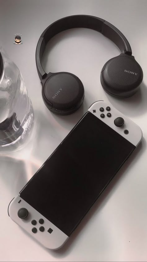 Switch Aesthetic, Life Manifestation, Chill Mood, Tech Aesthetic, Nintendo Switch Accessories, Cool Backgrounds Wallpapers, Backgrounds Wallpapers, Cool Gadgets To Buy, Ideas For Instagram Photos