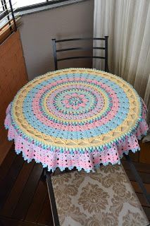 Tablecloth Taplak Meja Crochet, Crochet Socks Pattern, Fancy Table, Crochet Tablecloth Pattern, شال كروشيه, Crochet Table Runner Pattern, Crochet Cushion Cover, Decor Crochet, Crochet Table