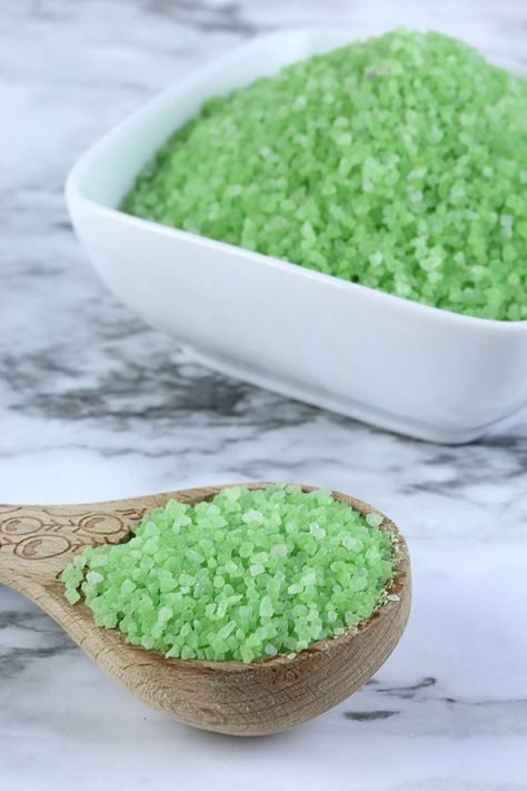 Bath Salt Recipe, Bath Teas, Green Salt, Diy Brand, Bath Balms, Salt Scrubs, Bath Salts Recipe, Diy Soaps, Jar Recipes