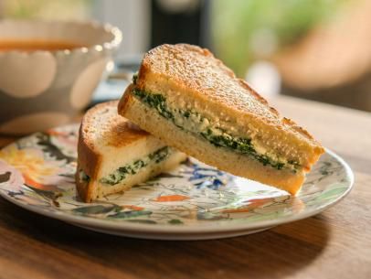 Spinach Ricotta Grilled Cheese Recipe | Valerie Bertinelli | Food Network Ricotta Grilled Cheese, Valerie's Home Cooking Recipes, Different Dinners, Herb Roasted Turkey Breast, Menu For The Week, Turkey Curry, Herb Roasted Turkey, Grilled Cheese Recipe, Valerie Bertinelli