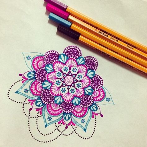 How to Draw Easy Modern Mandala Pattern Design: 40 Ideas Mandala Doodle, Design Mandala, Doodle Inspiration, Mandalas Design, Mandala Painting, Mandala Drawing, Zentangle Art, Zentangle Patterns, Drawing Tutorials