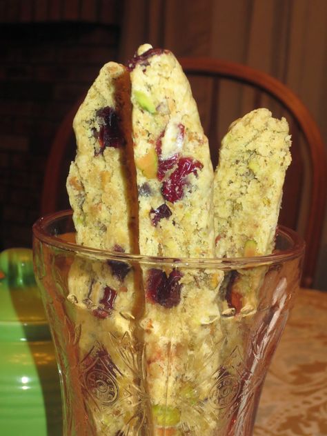 Homemade Cranberry Pistachio Biscotti Cherry Pistachio Biscotti Ina Garten, Pistachio And Cranberry Biscotti, Pistachio Biscotti Recipe, Pistachio Spice Biscotti, Recipe With Cranberries, Homemade Biscotti, Christmas Biscotti, Cranberry Pistachio Biscotti, Pistachio Biscotti