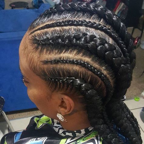 See Ghana Weaving Styles You May Like It http://www.dezangozone.com/2016/04/see-ghana-weaving-styles-you-may-like-it.html Twisted Hair, Big Braids, Girls Braids, Cornrows Braids, Cornrow Hairstyles, Cornrow, African Braids Hairstyles, Goddess Braids, Box Braids Hairstyles