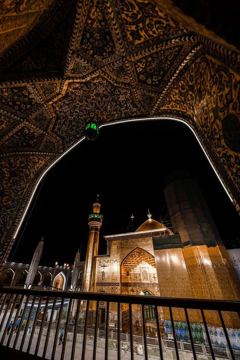 Majestic Shrine of Moula Imam Ali (A.S) - Najaf, Iraq 🤎 Shia Multimedia Team - SMT #YaAli #یاعلی #ImamAli #Mosque #HolyShrine #Najaf #ShiaMultimediaTeam #SMT #Azadar #Azadari #RespectAzadari #Hussaini #islam #shia #CEO #Founder #SyedIktishaf #HeadAdmin #SairaSyed Imam Ali Shrine, Shia Wallpapers, Muharram Pictures, Karbala Iraq, Muharram Quotes, Imam Hussain Karbala, Hussain Karbala, Imam Hussain Wallpapers, Shia Islam