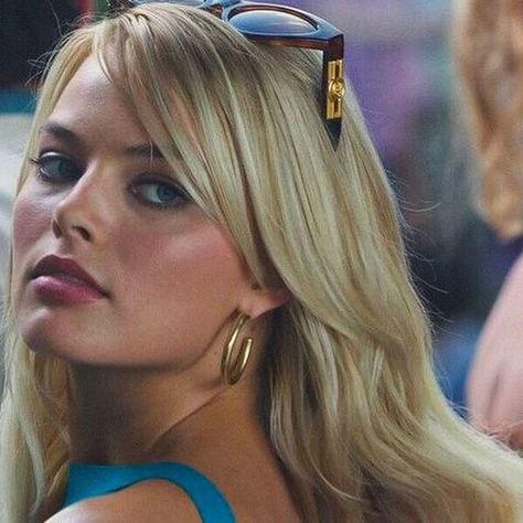 Wolf Of Wall Street, Margot Robbie, Double Tap, Wall Street, Tap, Blonde, Makeup, Wall, Hair