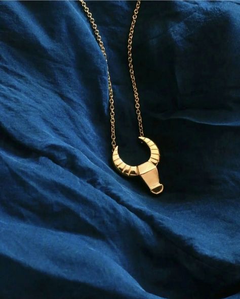 Horn-shaped jewelry has a long-standing history of hidden symbolism that spans across various cultures. ☽☾ Derived from animals like deer and buffalo, it embodies primal energy, reminding us of our deep connection to the natural world and our ancestral wisdom. ☽☾ Step into a world where jewelry tells a hidden story! ⠀ ⠀ ⠀ ⠀ ⠀ ⠀ ⠀ ⠀ ⠀ ⠀ #carabao #minimalistjewelry #buffalo #natureinspiredjewelry #mythologyjewelry #slowjewelry #silversmithy #tribalnecklace #talismanjewelry #ancientspirituality ... Ancestral Wisdom, Mythology Jewelry, Talisman Jewelry, The Natural World, Deep Connection, Nature Inspired Jewelry, Minimalist Jewelry, Natural World, A World