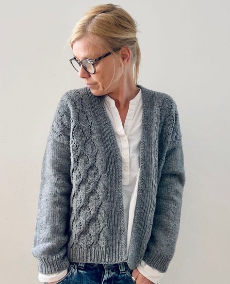 Brooklyn Tweed on Instagram: “🤍 Isabell Kraemer x Imbue 🤍⁠ ⁠ The design genius behind all your favorite sweaters has paired her expertise with our newest yarn, Imbue,…” Knit Cardigan Pattern, Brooklyn Tweed, Work Flats, Cotton Plant, Christmas Knitting Patterns, Body Top, Patterned Cardigans, Dress Gloves, Red Heart Yarn