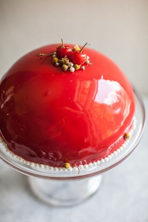 Mirror Glaze Cherry Cake | ZoeBakes photo by Zoë François Glaze Cake Decoration, Mirror Glaze Cake Decoration, Cheesecake Crust Recipe, Mirror Glaze Recipe, Glazed Cherries, Cherry Glaze, Glaze Cake, Cherry Topping, Ganache Cake