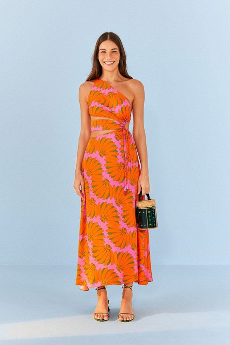 Farm Rio Wedding Guest, Colorful Cocktail Dress For Wedding, Cocktail Summer Dress Wedding Guest, Bright Wedding Guest Dress, Colorful Wedding Guest Outfits, Tropical Party Outfit, Fancy Items, Spring Cocktail Dress, Farm Rio Dress