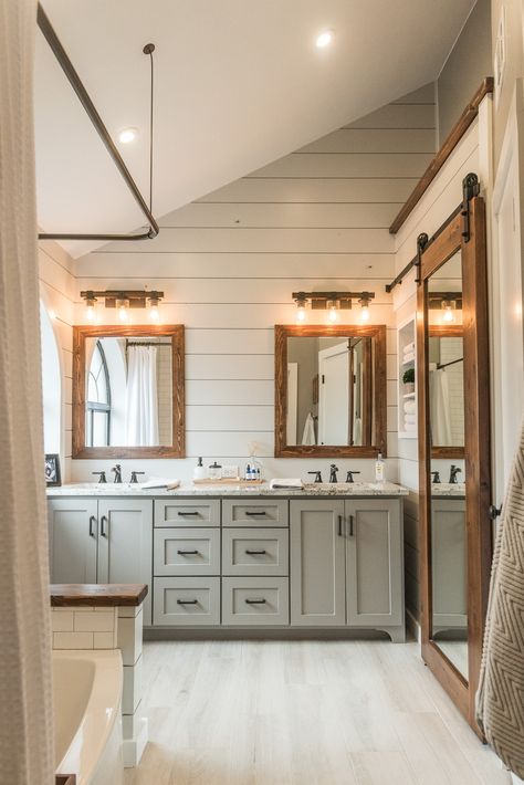 Modern Farmhouse Bathroom Inspiration - Design by Irwin Construction. Painted shiplap walls, reclaimed wood, double vanity, gray green cabinetry, barn door. Farmhouse Bathroom Inspiration, Country Bathrooms, Master Remodel, Makeover Kamar Mandi, Living Apartment, Bathroom Vanity Remodel, Farmhouse Bathroom Remodel, Farmhouse Bathroom Design, Farmhouse Bathroom Decor Ideas