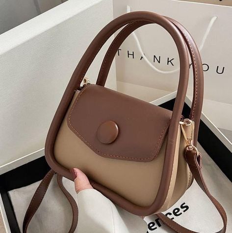 Ladies Purses Handbags Style, Hand Bags Ideas, Tas Vintage, Women Bags Fashion Handbags, Classy Purses, Tas Mini, Modern Handbag, Trendy Purses, My Style Bags