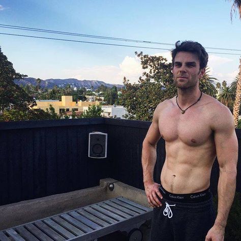 Nathaniel Buzolic ~ 2015 Maxi Iglesias, Nathaniel Buzolic, Vampire Diaries Guys, Hottest Male Celebrities, Vampire Diaries Funny, Daniel Gillies, Vampire Diaries Cast, Le Male, Joseph Morgan