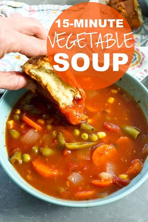 Slow Cooker Balsamic Chicken, Clean Dinner Recipes, Easy Vegetable Soup, Plats Weight Watchers, Soup Vegetable, Vegetable Soup Healthy, Vegetable Soup Recipe, Soup Healthy, Easy Vegetable