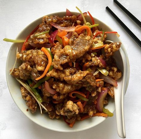 British Chinese Takeaway, Chinese Food Takeaway, British Takeaway, Crispy Chilli Beef, Chinese Takeaway, Food Aesthetics, Chinese Food, Japchae, Stir Fry