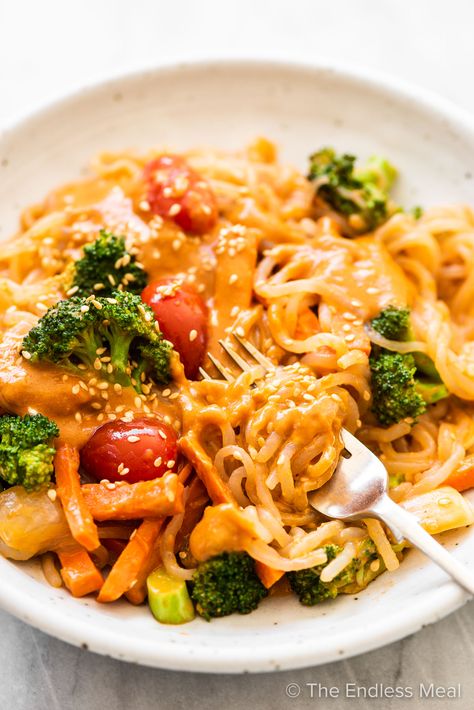 PIN TO SAVE FOR LATER! This shirataki noodles recipe is a guaranteed winner. The low-carb konjac noodles (miracle noodles!) are tossed in an easy to make and super delicious peanut sauce and all your favorite stir-fried veggies. #theendlessmeal #shiratakinoodles #shirataki #noodles #miraclenoodles #konjac #konjacnoodles #lowcarb #lowcarbdinner #ketodinner #keto #vegetarian #vegan Konjac Noodles Recipes Stir Fry, Konjac Recipes, Konjac Noodles Recipes, Shirataki Noodle Recipes, Shirataki Recipes, Noddle Recipes, Miracle Noodle, Fried Veggies, Konjac Noodles